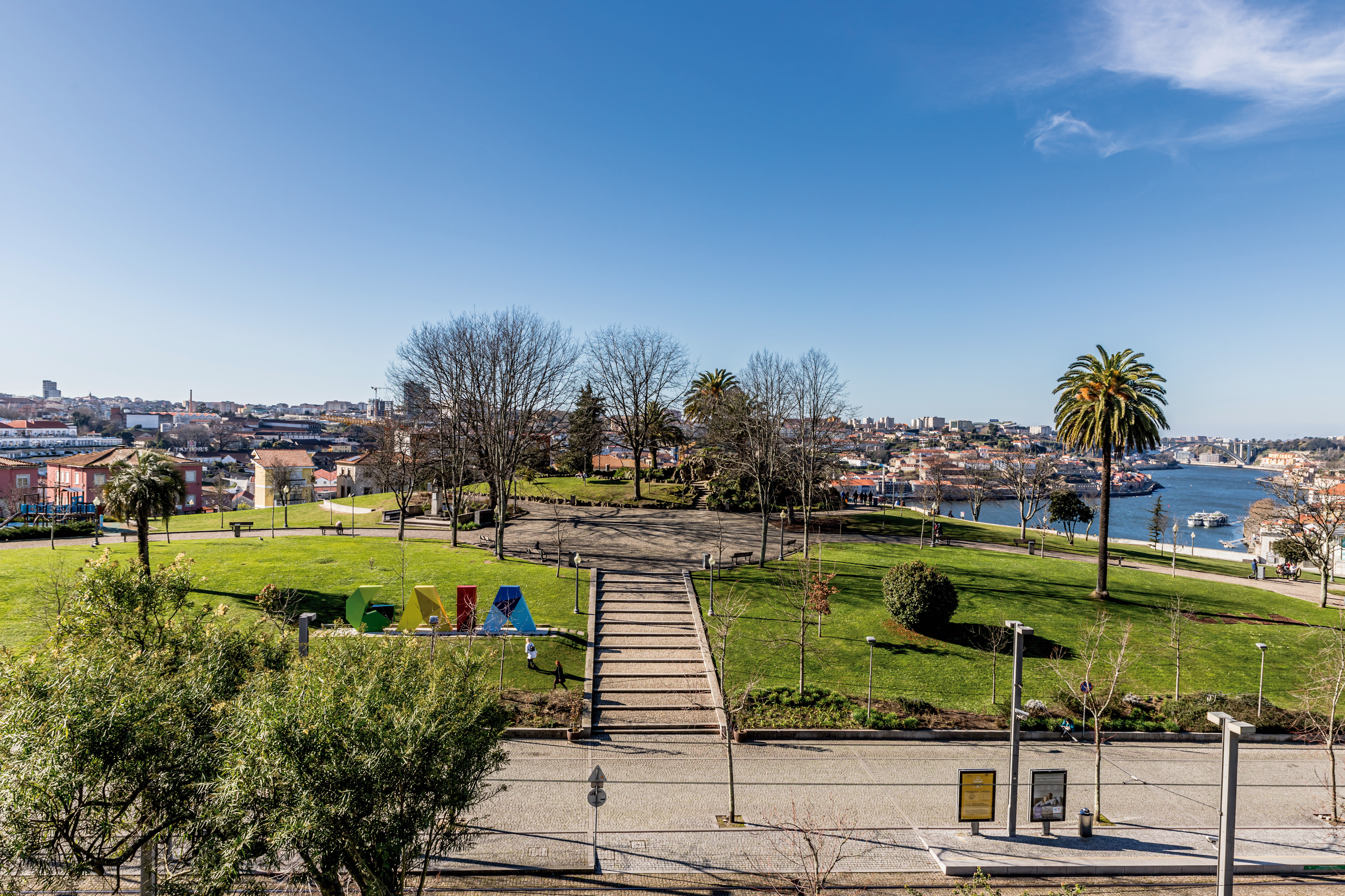 Jardim do Morro, Vila Nova de Gaia, com vista sobre o Douro